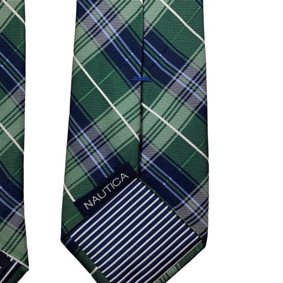 Nautica 100% Silk Plaid/Tartan Tie - Picture 4 of 5